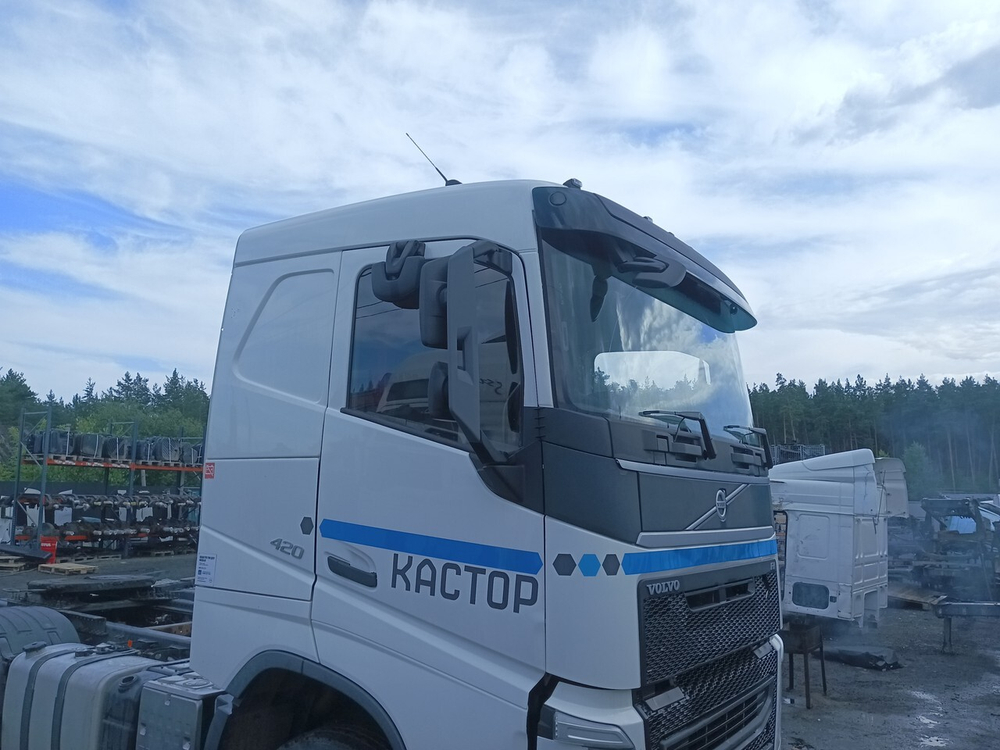 Кабина в сборе 1-ая комплектация 2018г.