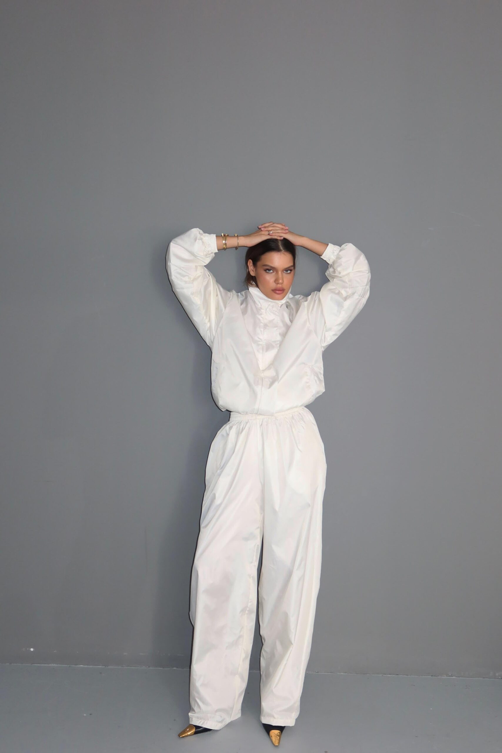 Брюки на резинке, Молочные