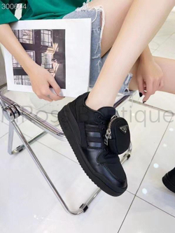 Черные кеды Prada Re Nylon Adidas (Прада) с сумочками люкс класса