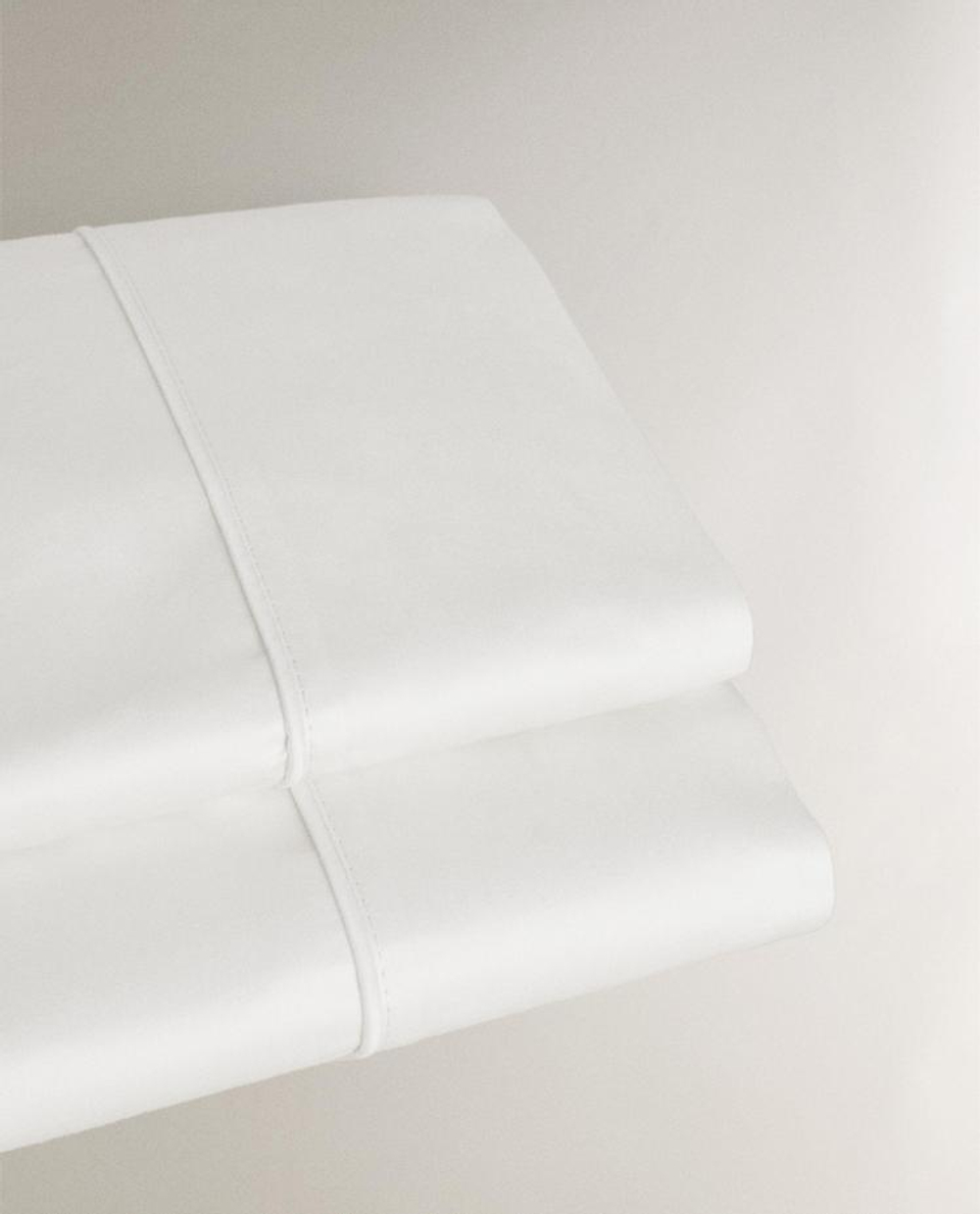 ZARA HOME (500 НИТЕЙ) САТИНОВАЯ ПРОСТЫНЯ, БЕЛЫЙ