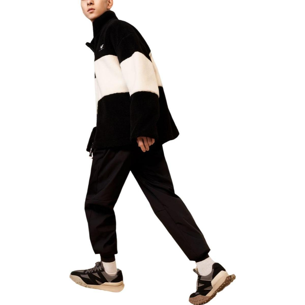 Куртки New Balance, 6DC44823-BK