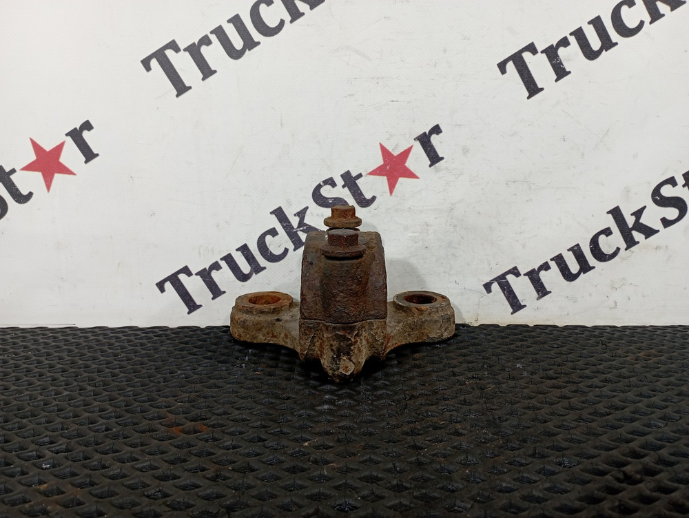 Кронштейн переднего стабилизатора