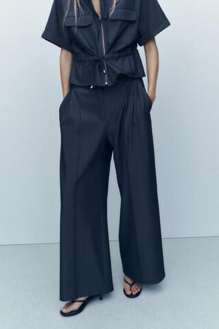ZARA ШИРОКИЕ БРЮКИ С ЗАЩИПАМИ, СИНИЙ