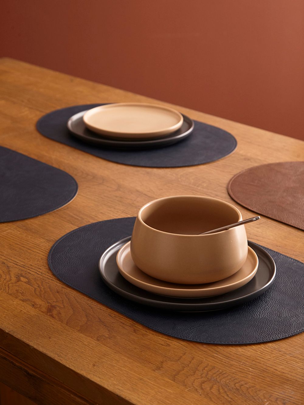 Набор из 4-х двухсторонних сервировочных салфеток Pool, 30х45 см, синий/коричневый