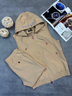 Летний костюм Kiton