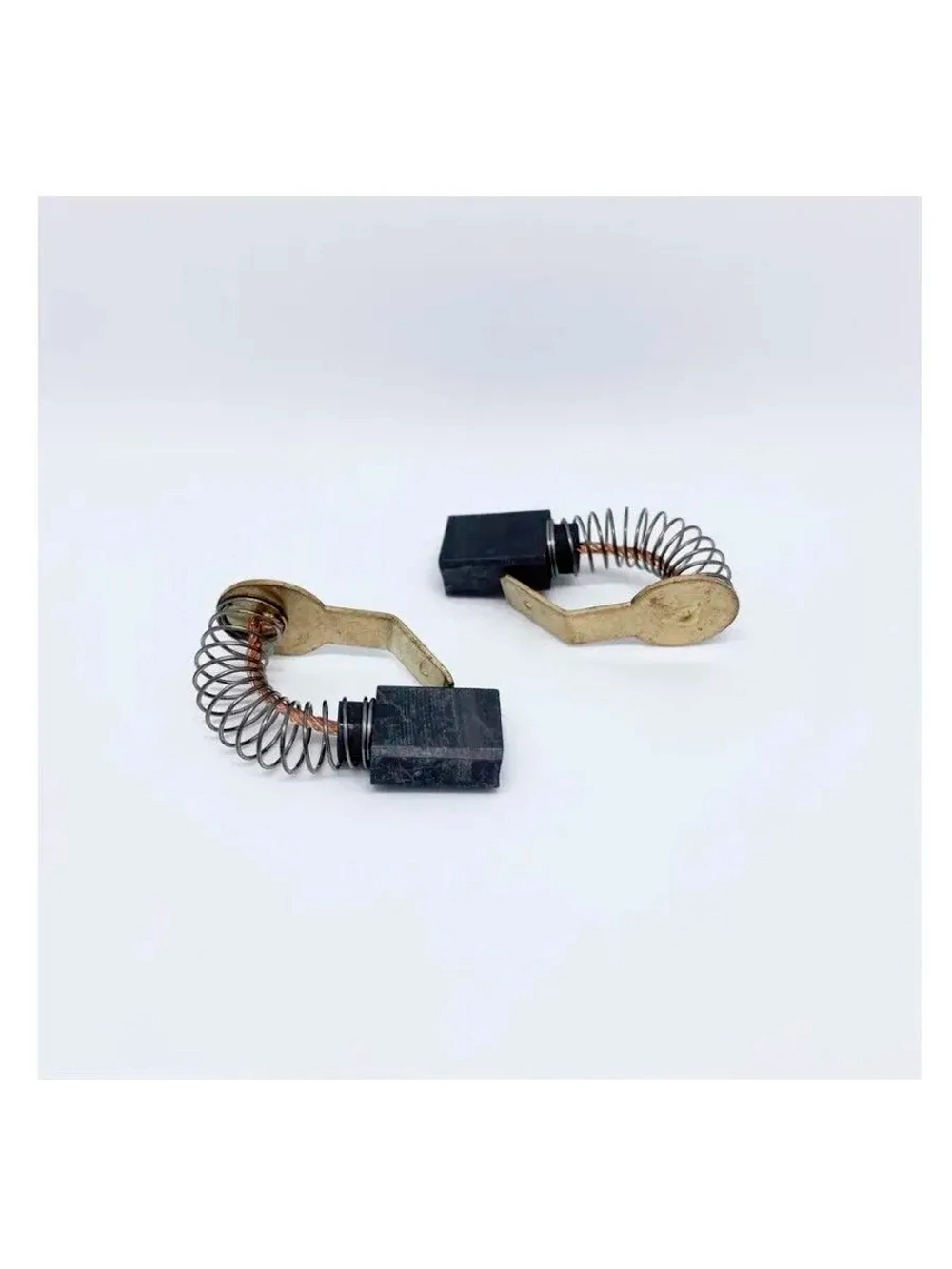 Щетка угольная (№993) Rezer 6*11*14 к ЭП CARVER RSE-1500М