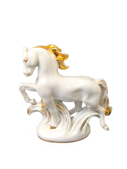 Фарфоровая статуэтка "Конь-огонь" ЛФЗ