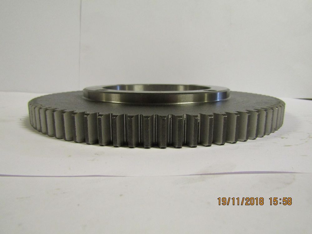 Шестерня промежуточная привода масляного насоса SDEC SC15G500DTDS 330 6LTЕ/IDLER GEAR, DRIVE PUMP (S00005670)