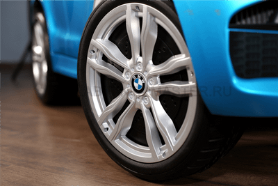 Детский двухместный электромобиль "BMW X6M" JJ2199 12V