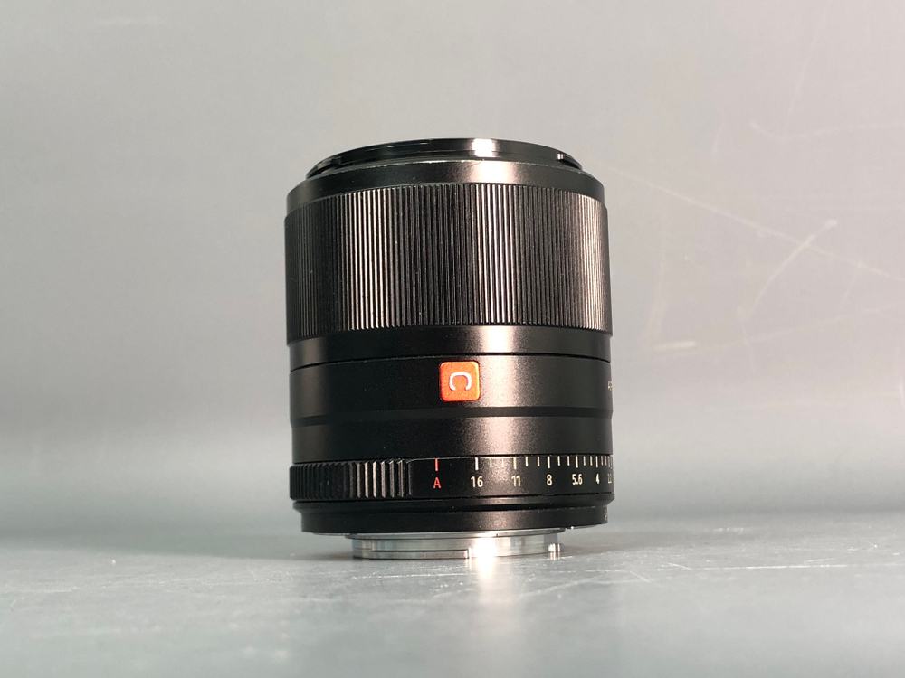 Объектив Viltrox 33mm 1.4 STM Fujifilm X-Mount