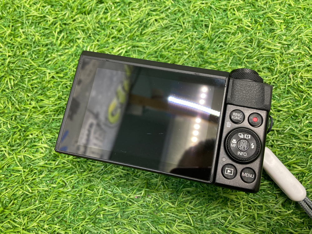 Canon PowerShot G7X Mark II