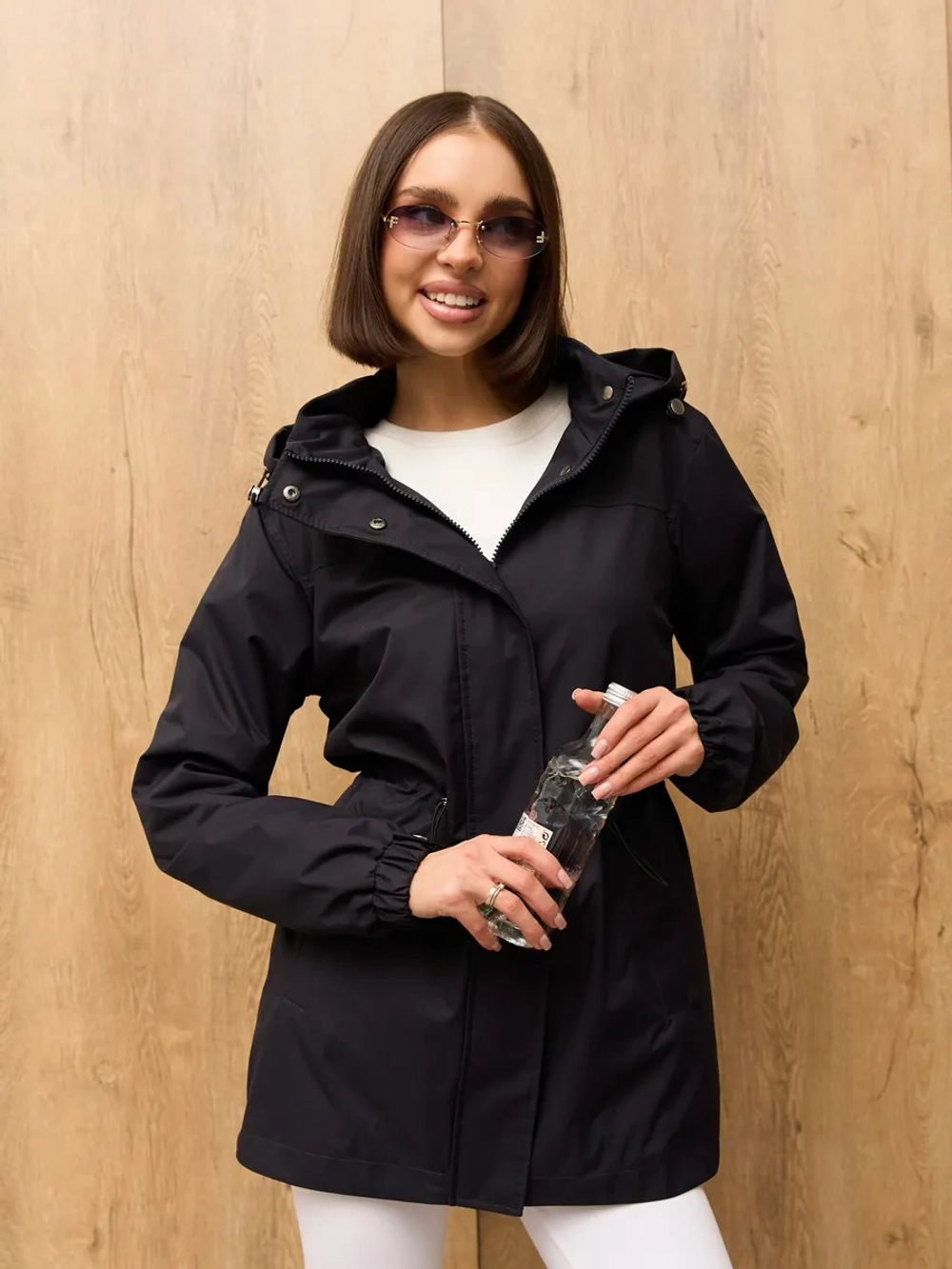 Ветровка с капюшоном удлиненная