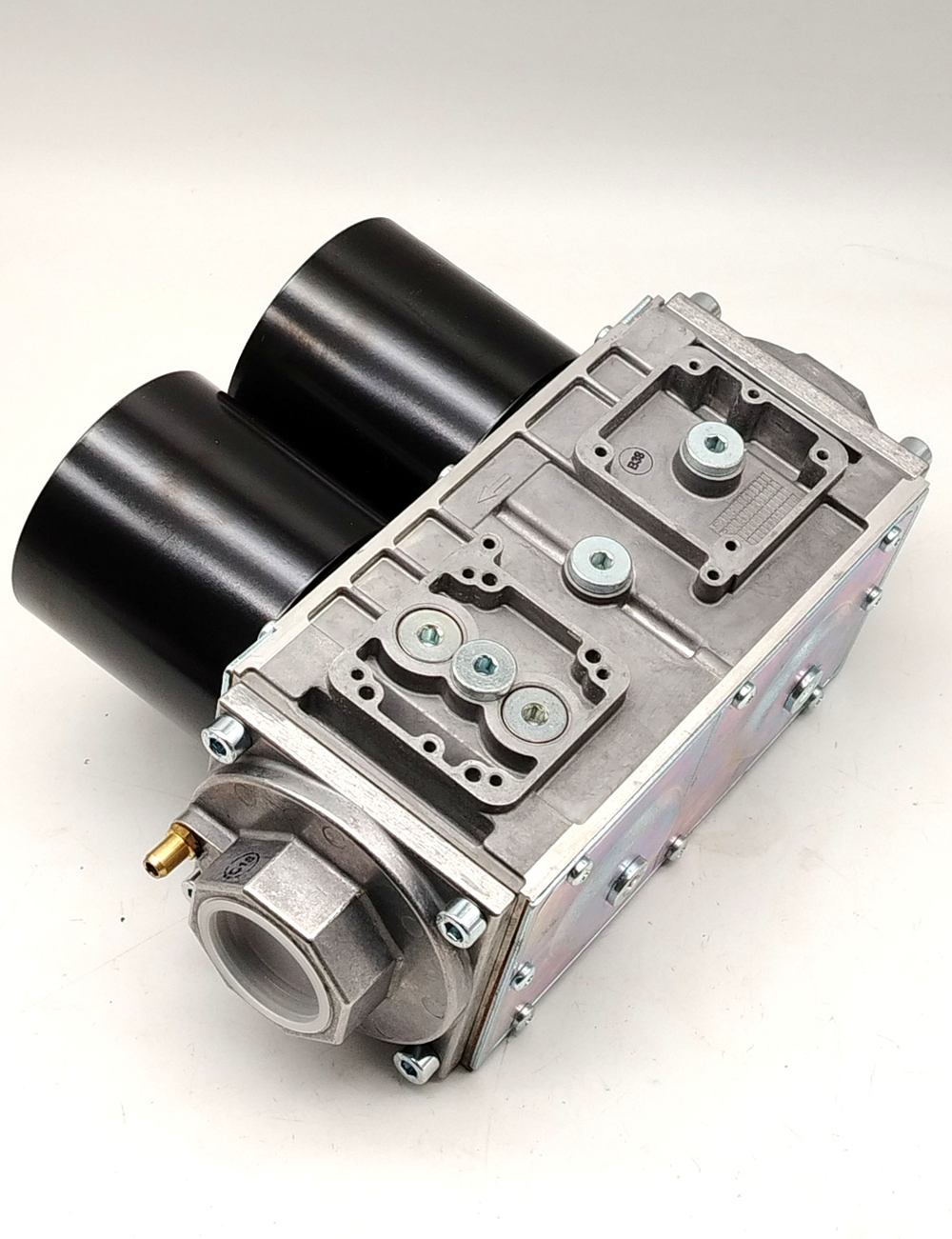 Клапан комбинированный Honeywell VQ440MA1030 DN40 360 мбар 110V IP65