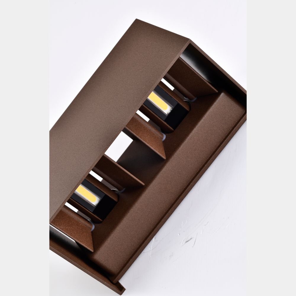 7818 Настенный уличный светильник DAVOS