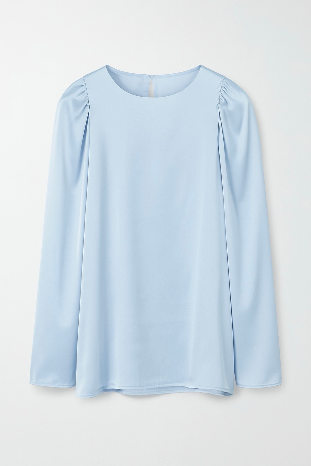 Удлиненная блуза со сборкой на рукаве