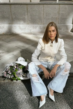 Жакет с кисточками твидовый белый