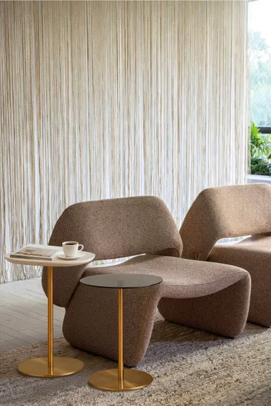 Сет из 2 кофейных столов Ostkant высота 54/44, стекло, металл