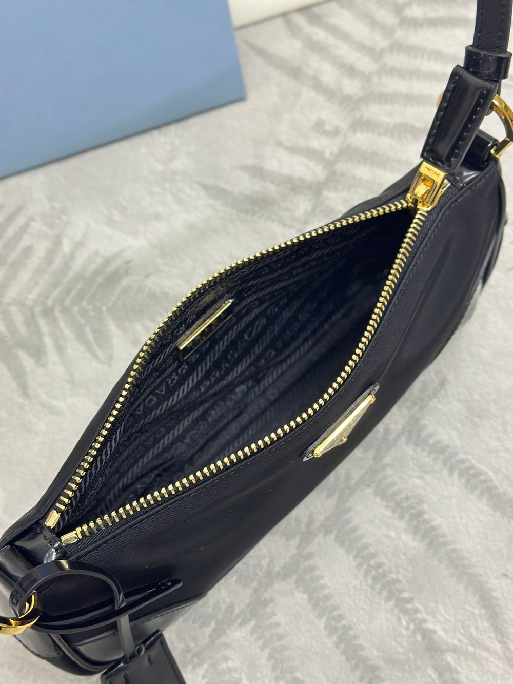 Prada Re-Edition 2002