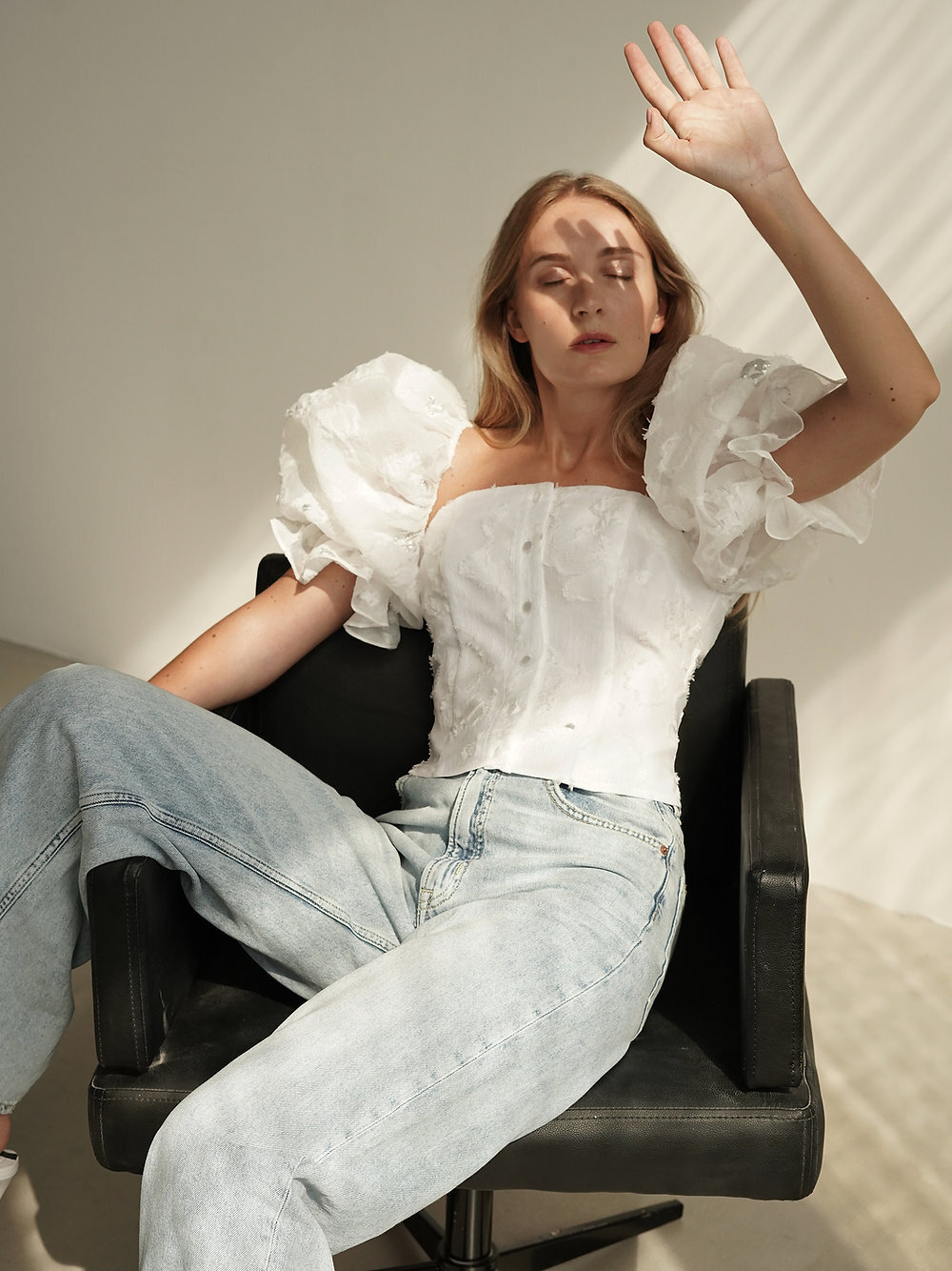 Daisy white top - Abituworld