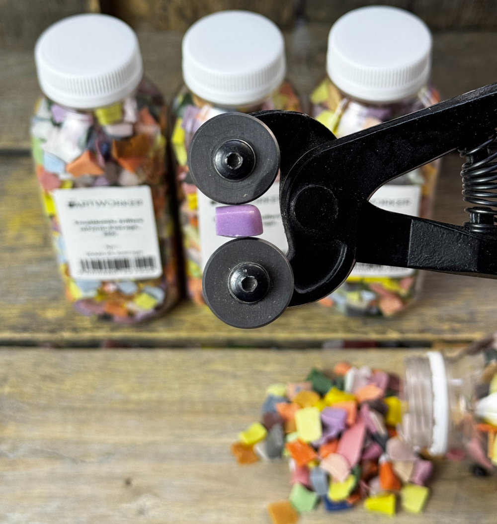 Смальта разноформатная мелкая в бутылках, 0.45кг