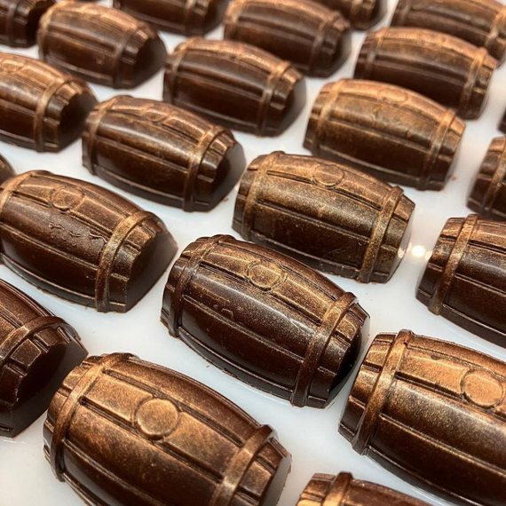 329 | Форма для шоколадных конфет &quot;Бочонок&quot; (275*175 мм)