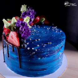 Торт в космическом стил для девушки Кондитерская Sweet Visors Сладкие Козырьки Светланы Дегтеревой