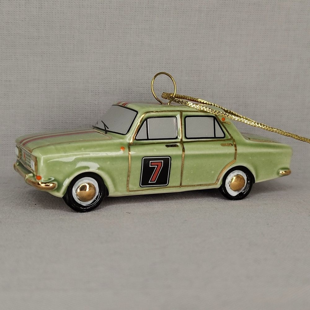 Фарфоровая ёлочная игрушка Автомобиль 412 спорт