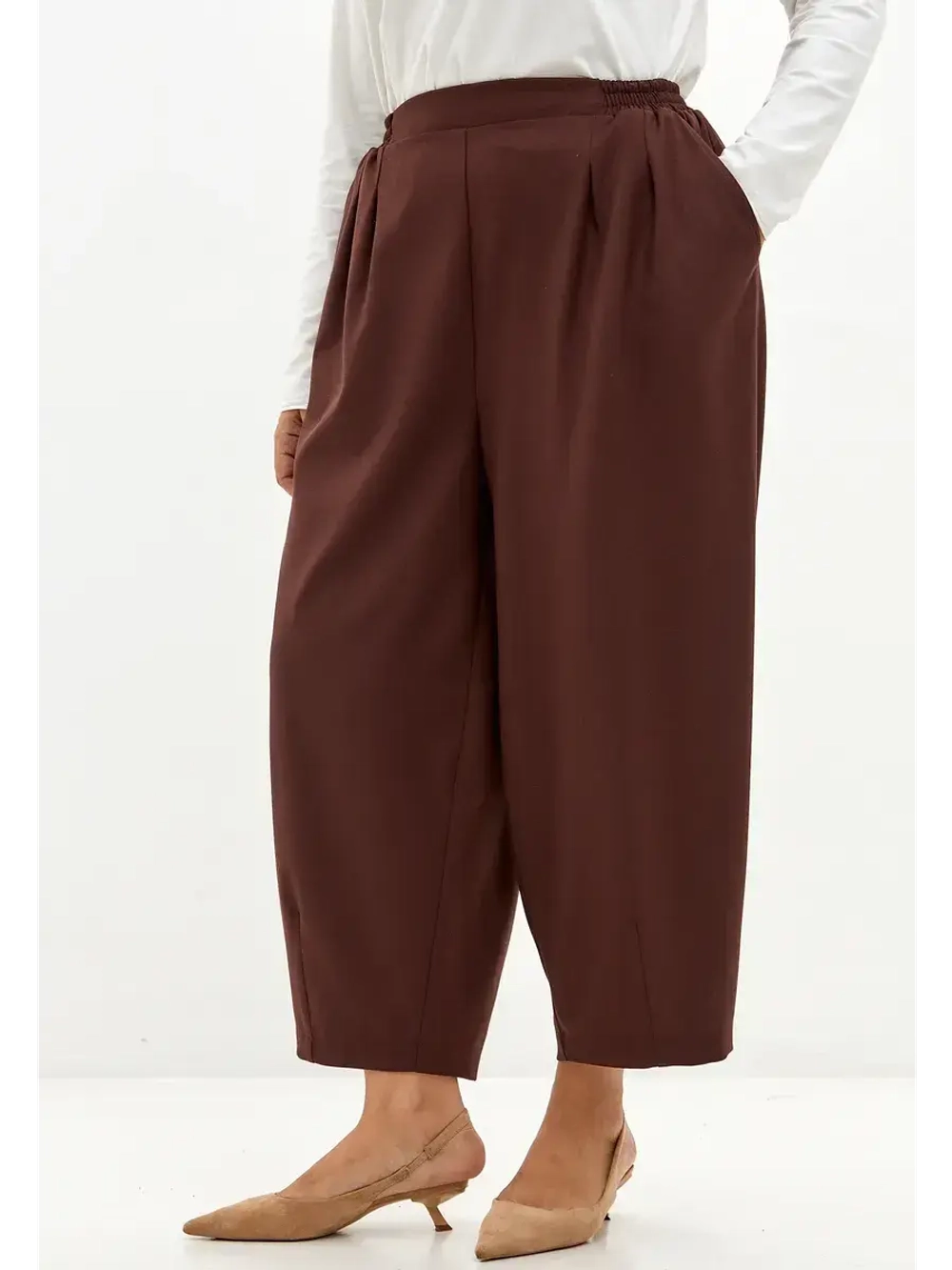 Брюки бананы классические