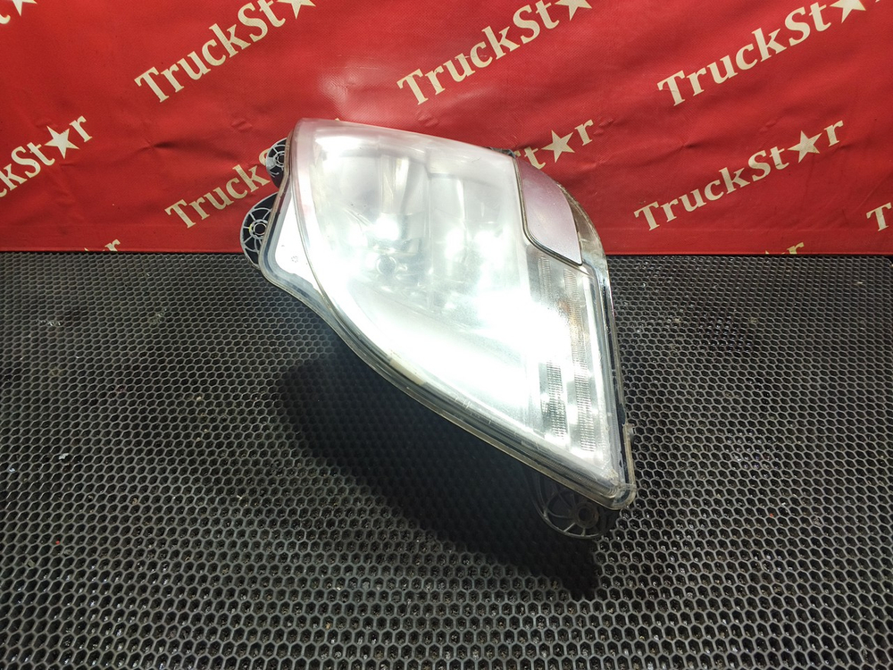 Фара левая 2020г