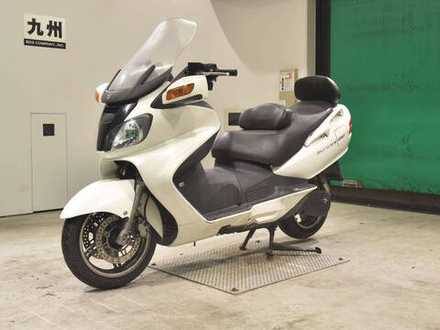 Suzuki Skywave 650