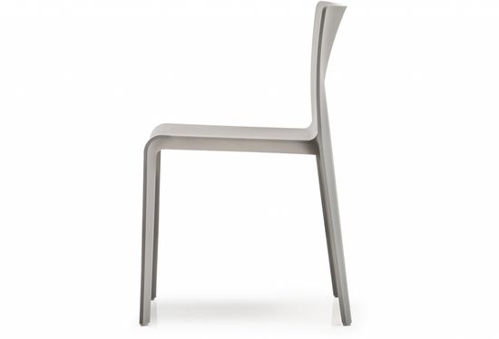 Стул пластиковый Volt