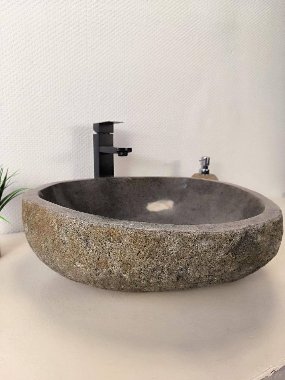 Раковина из речного камня RS-65996 48х46х15 из натурального камня