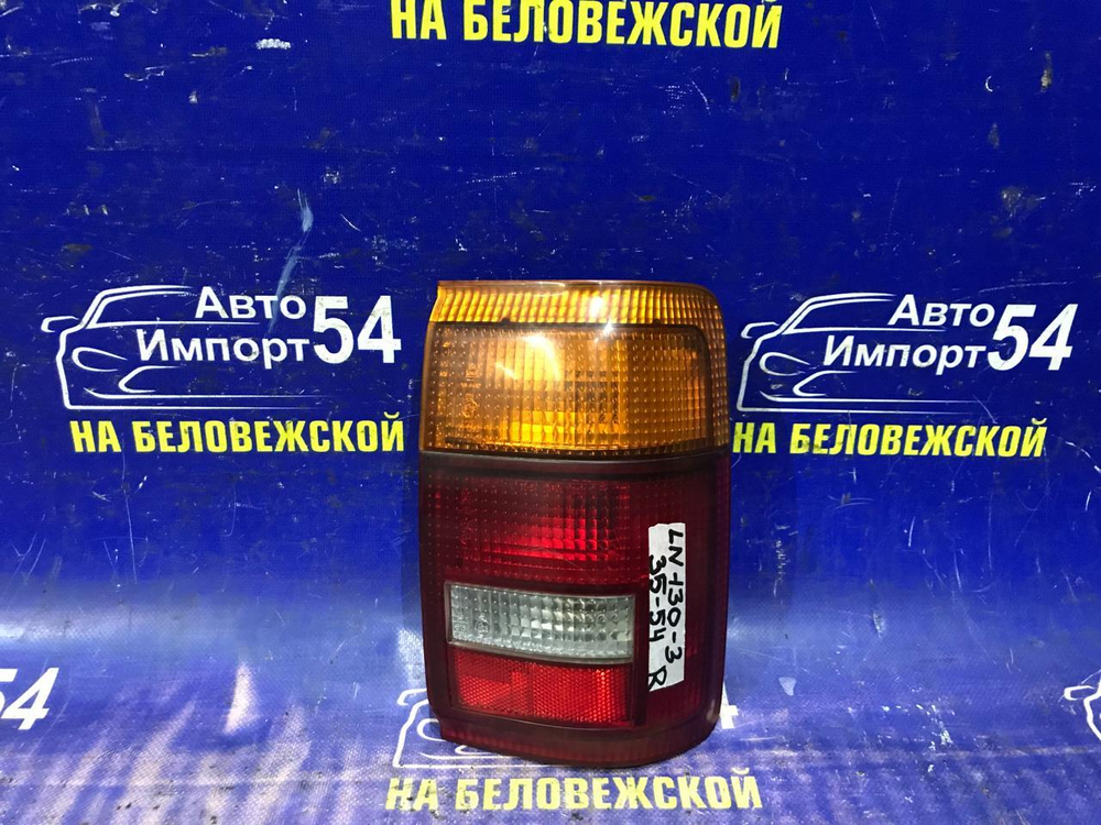 Стоп правый TOYOTA HILUX SURF 1992