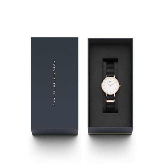 Женские часы Daniel Wellington Petite Cornwall 28 мм  DW00100251