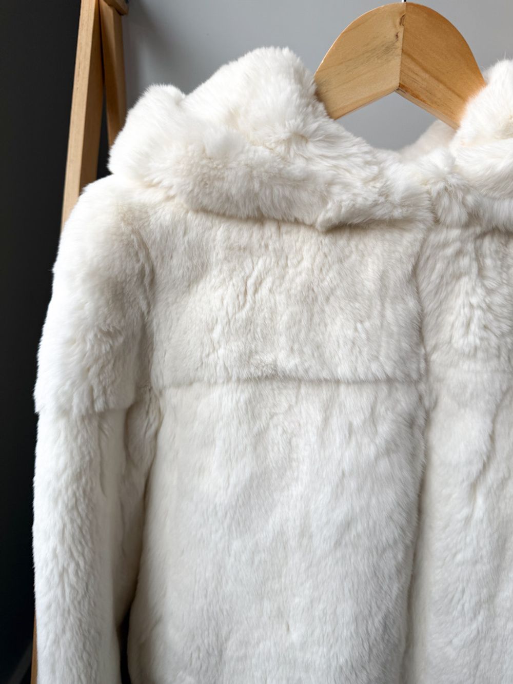 Натуральная шуба Yves Salomon, 140