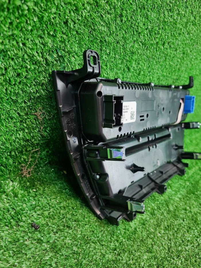 Блок управления климат-контроля BMW X5 F15 (13-18)