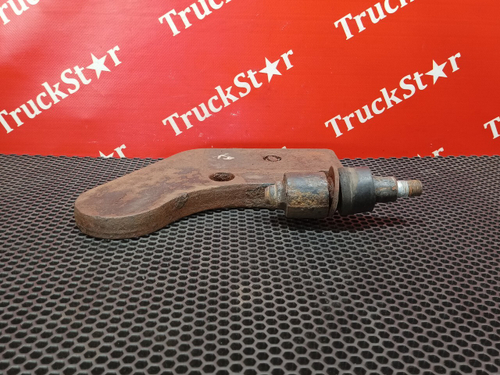 Кронштейн амортизатора нижний левый 2018г