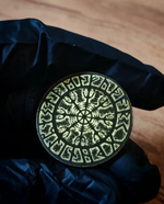 Латунная монета Руны