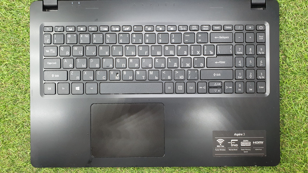 Ноутбук Acer Ryzen 7/8 Gb/RX Vega 10/FHD
