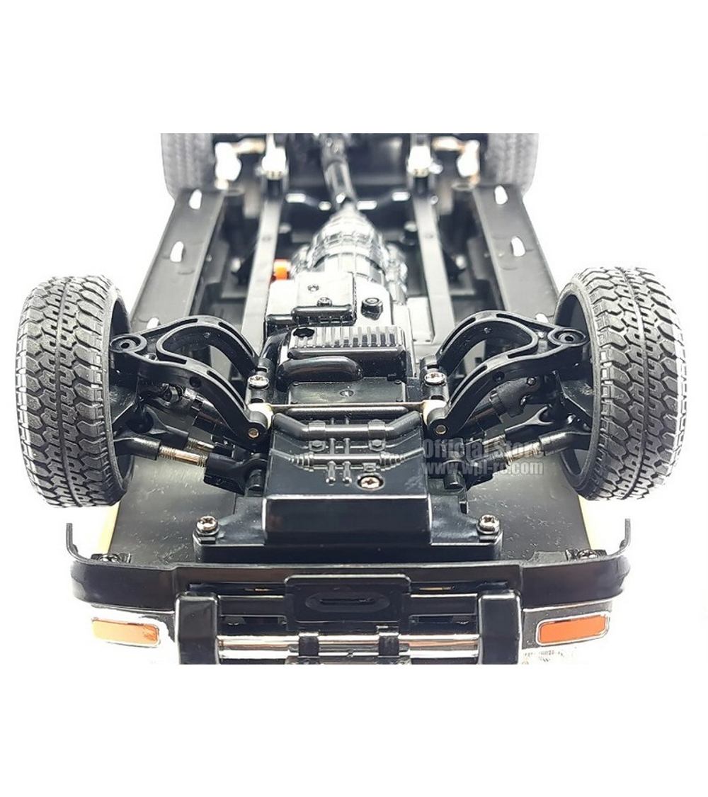 Радиоуправляемая машина WPL пикап Hilux Crew Cab (белая) 4WD 2.4G 1/16 RTR