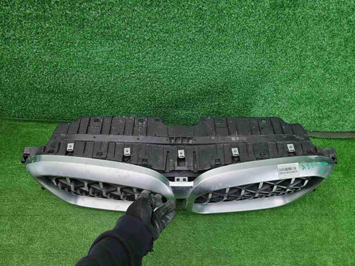 Решетка радиатора BMW X4 G02 (2021-н.в.)