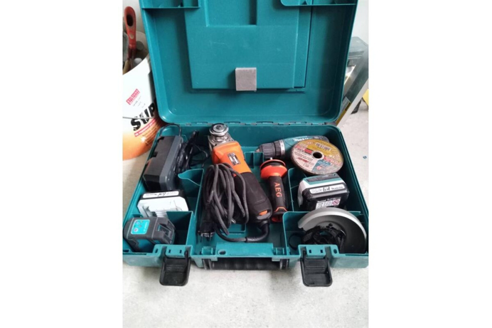 Дрель ак,14,4 В,2х1.5АчLi-ion,БЗП-10мм,0-400\0-1400об\м,30\15Нм,1.4кг, Фонарь чем,G-серия Makita DF347DWLE