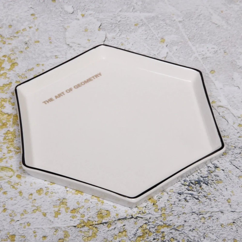 Тарелка керамическая «Black and White» 21,5*18,5*2см