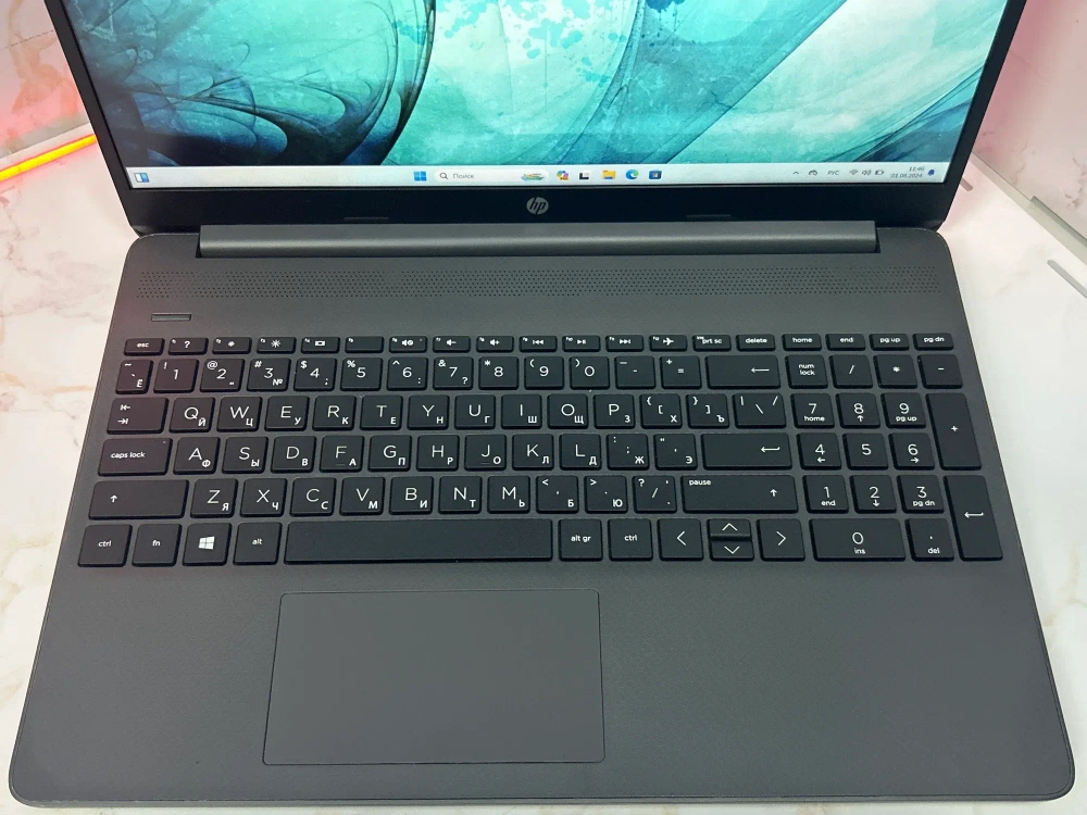 Ноутбук HP 15s-fq2082ur. Производитель CPU: Intel, Линейка CPU: Core i7, CPU: i7-1165G7, RAM: 16Gb, SSD: 512Gb, GPU: Intel Iris Xe, Диагональ: 15.6", Разрешение: 1920*1080, Тип экрана: IPS, OS: DOS, BackLight: -, Цвет: серый, Состояние: B2