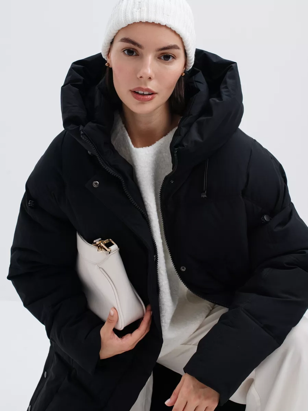 Пуховик зимний длинный с капюшоном оверсайз