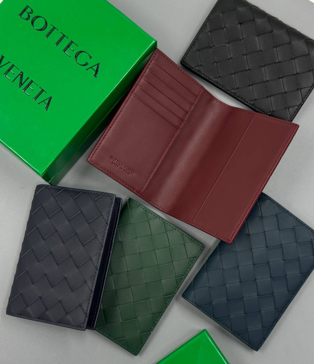Обложка на паспорт Bottega Veneta
