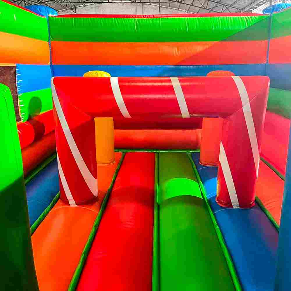 Коммерческий надувной батут “Городок” 6*3,5*2,3м