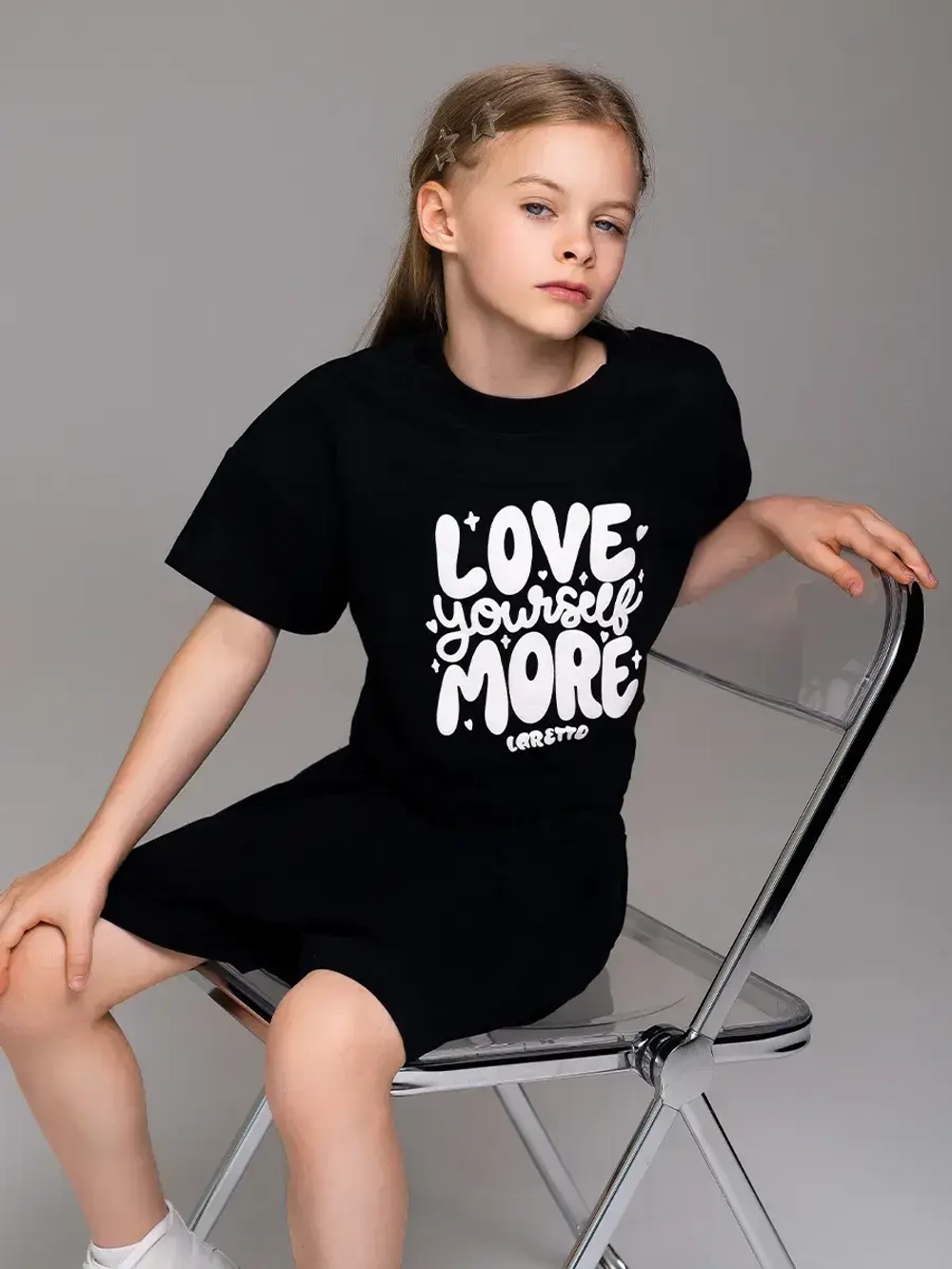 Летний костюм для девочки с шортами