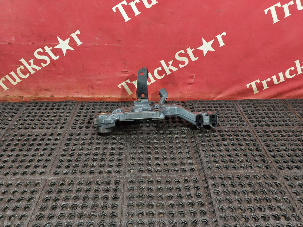 Кронштейн рессоры передней левый 2021г.