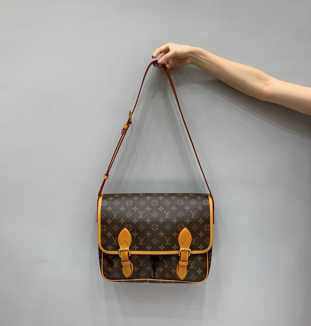 Louis Vuitton Satchel Messenger